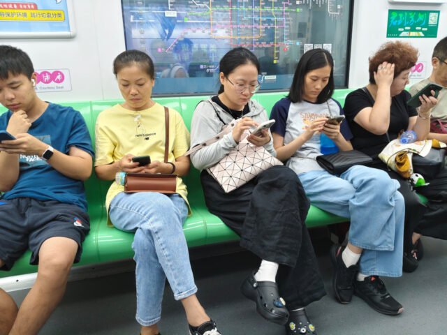 4 Corps en public (2)