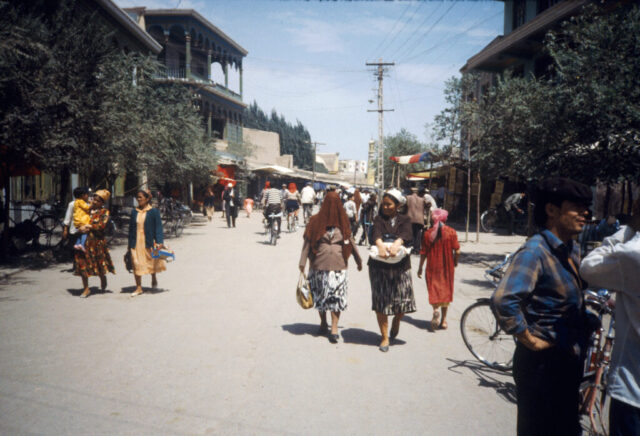 Dans les rues de Kashgar, Chine en 1990