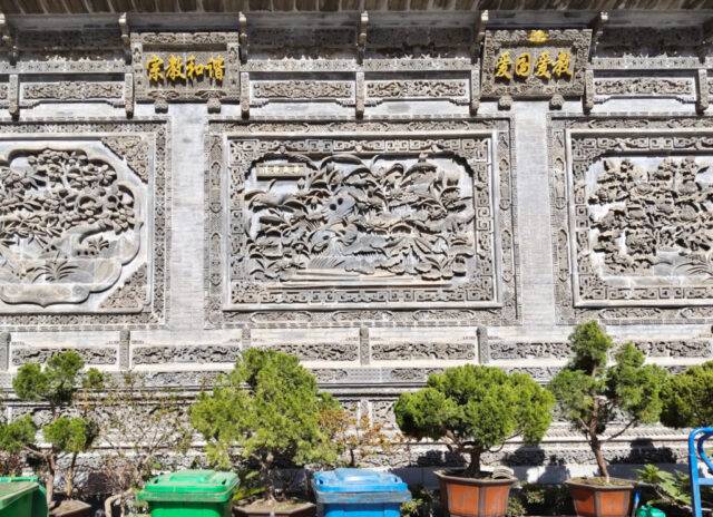 Bas-reliefs dans le Sanctuaire Língmíng de Lanzhou