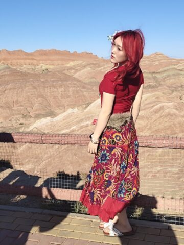 Les montagnes de Zhangye et les femmes caméléon