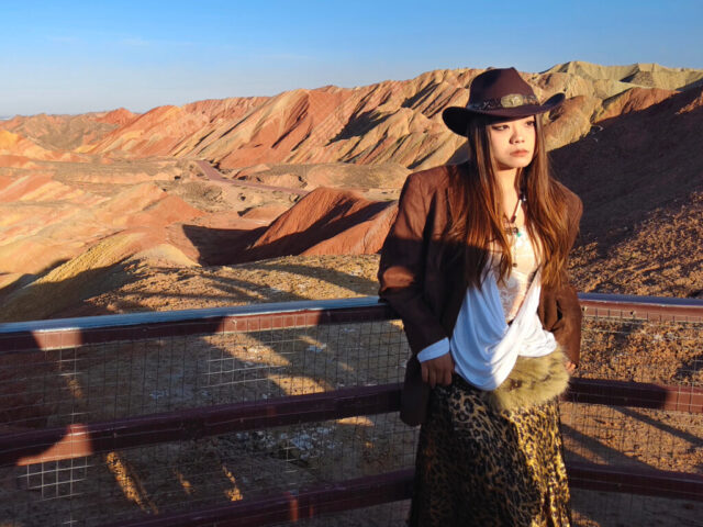 Les montagnes de Zhangye et les femmes caméléon