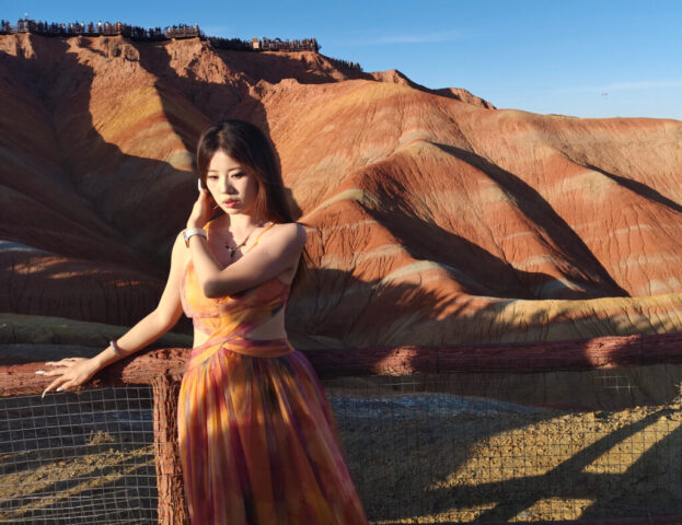 Les montagnes de Zhangye et les femmes caméléon