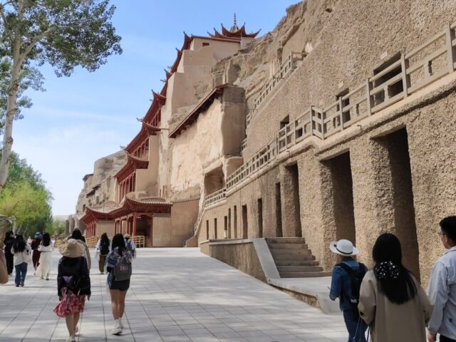 Les grottes de Mogao - Extérieur