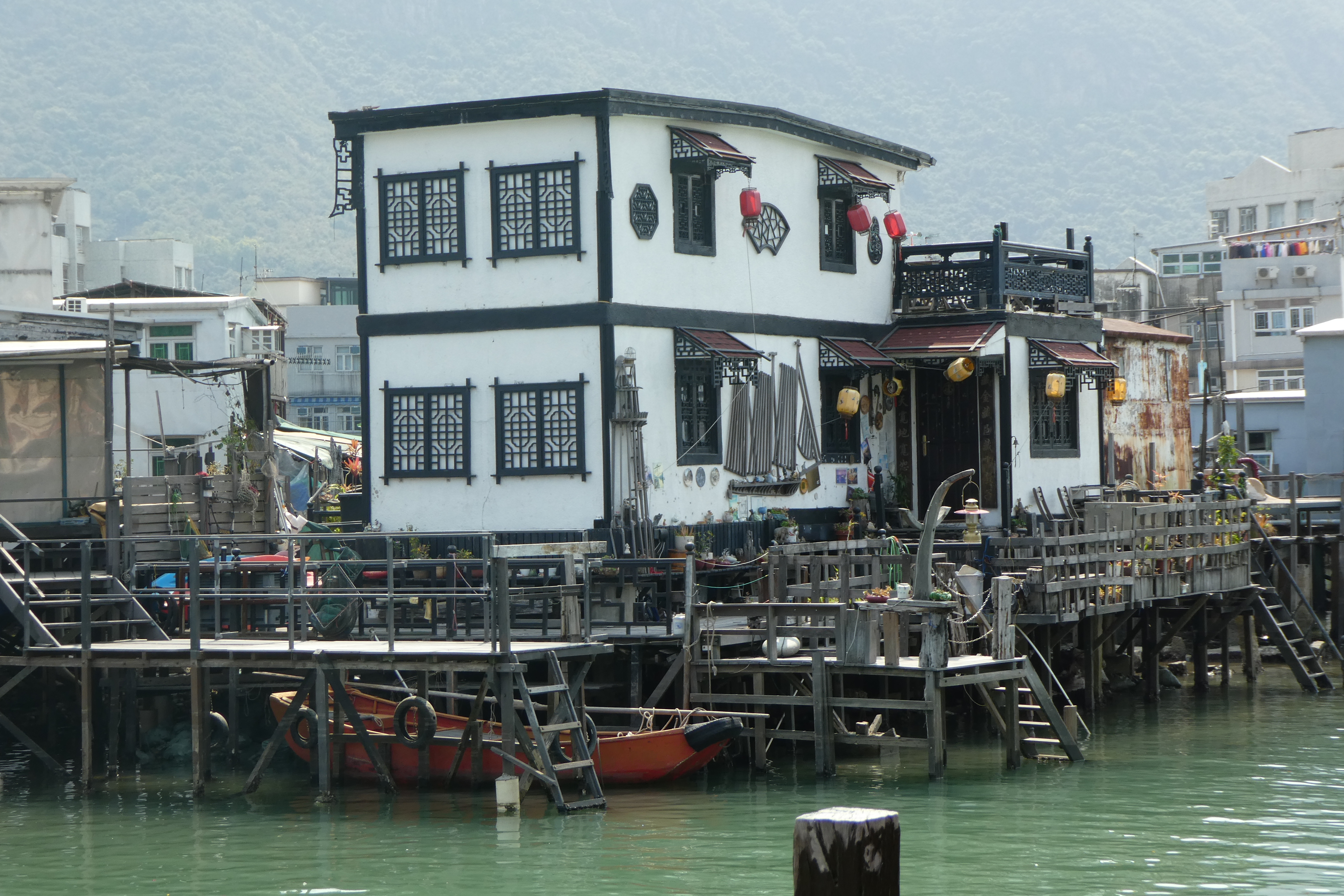 7-8 Les 2 visages de HK e